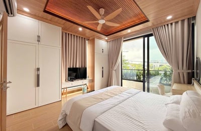 Miete einer geräumigen Villa mit Pool und Dachterrassen-Lounge, Da Nang, Vietnam